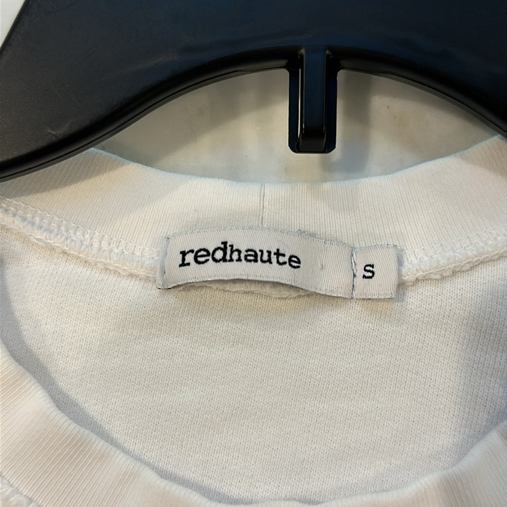 Red Haute pullover - Picture 4 of 7